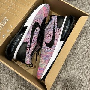 Nike air max flyknit racer